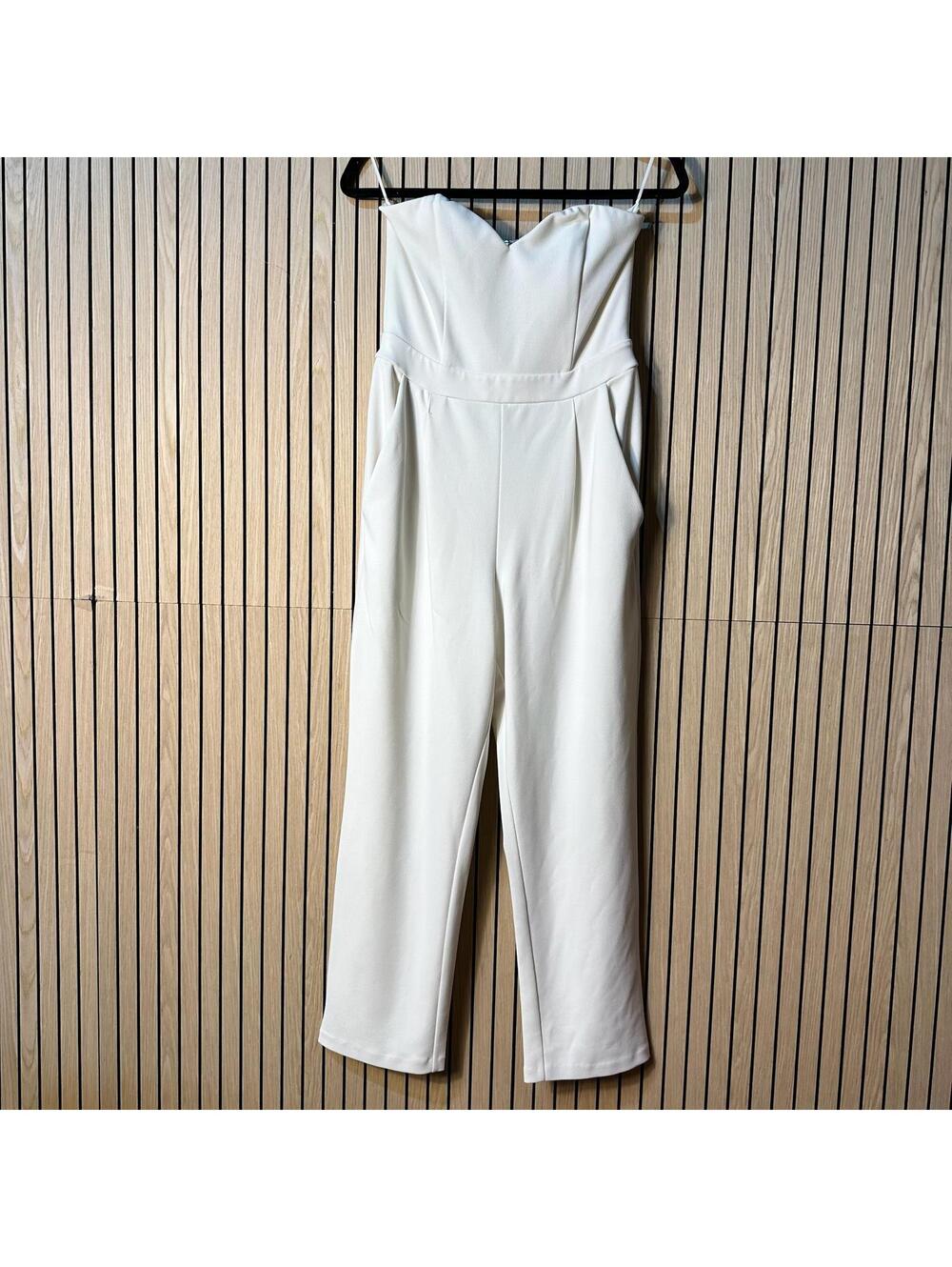 024 Express Strapless Cream Jumpsuit (Size 6, Cream, EUC)